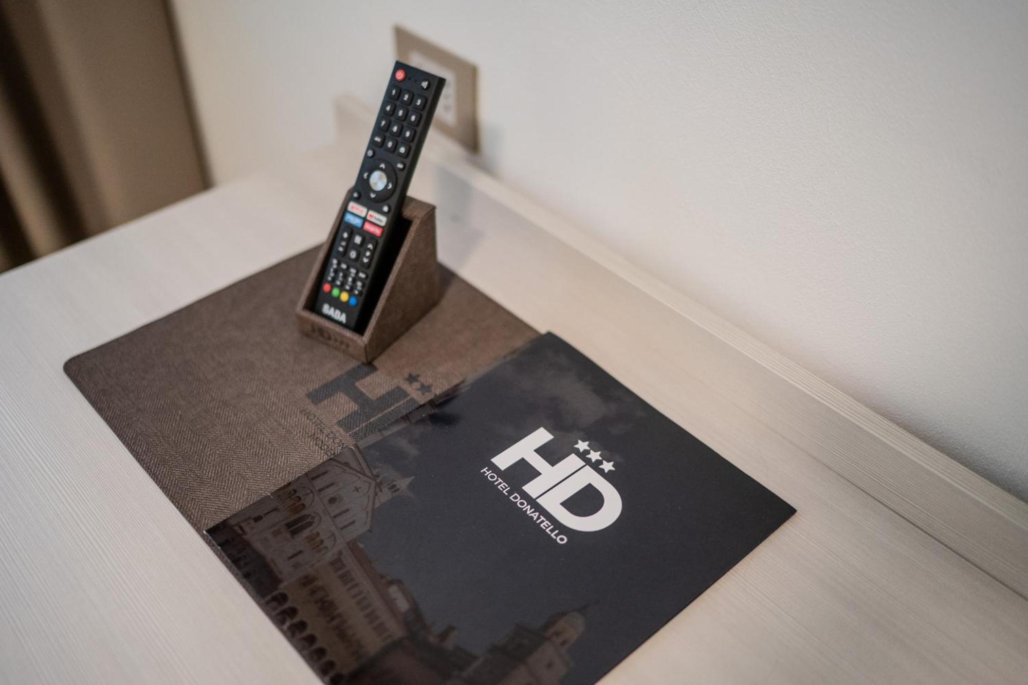 Hotel Donatello Модена Экстерьер фото